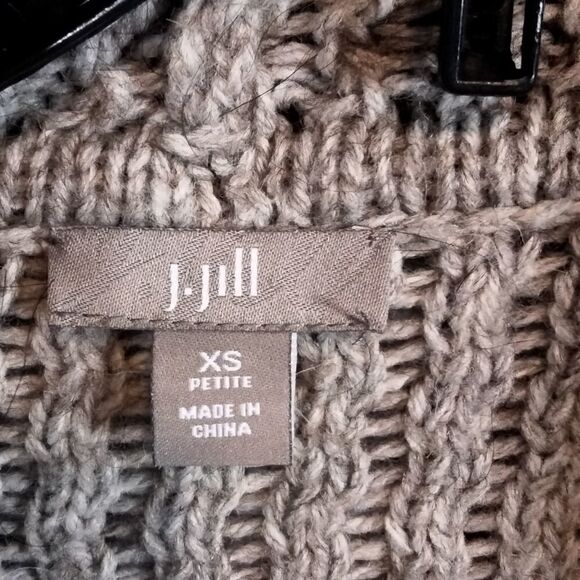 "J. Jill" woman's sweater  - Picture 5 of 7